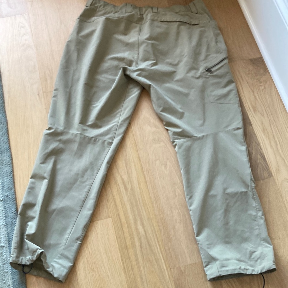 REI stretchy hiking pants Large